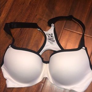 Halter back push-up bra